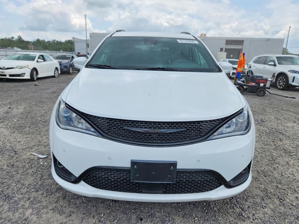 2020 CHRYSLER PACIFICA TOURING L 5