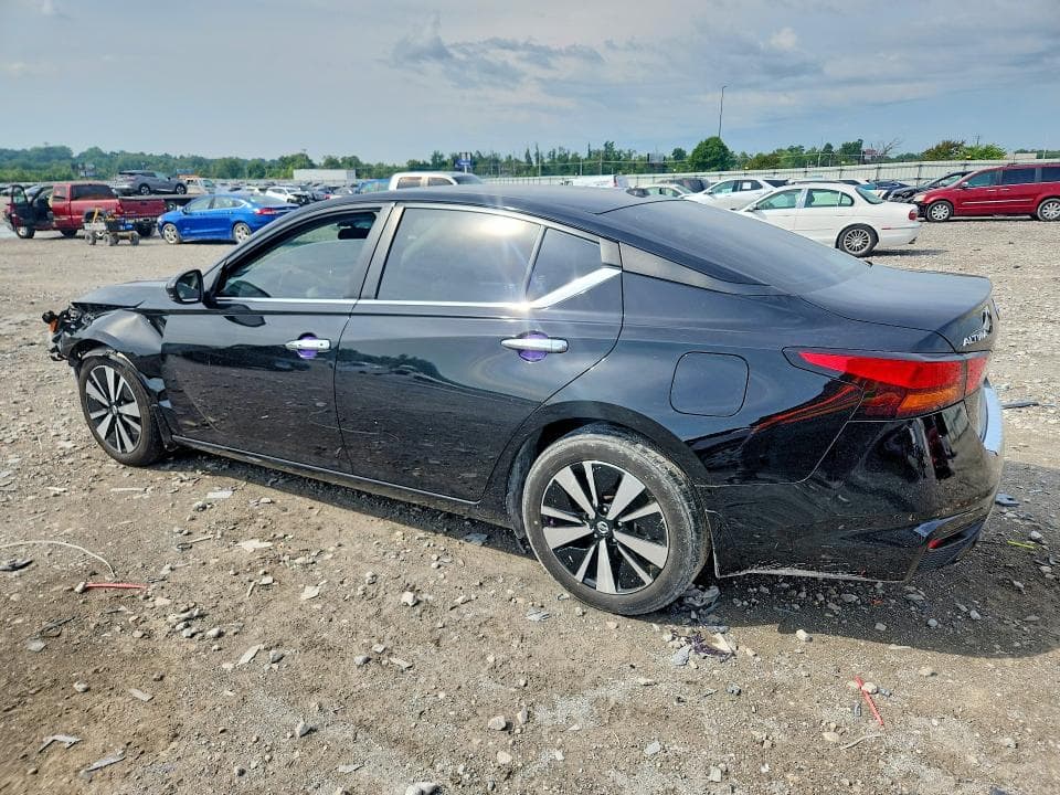 2022 NISSAN ALTIMA SV 2