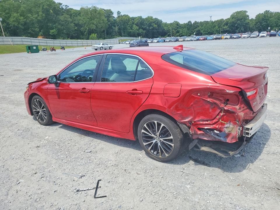 2019 TOYOTA CAMRY SE 2