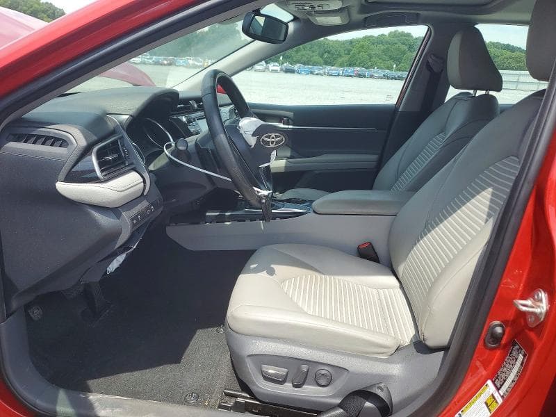 2019 TOYOTA CAMRY SE 7