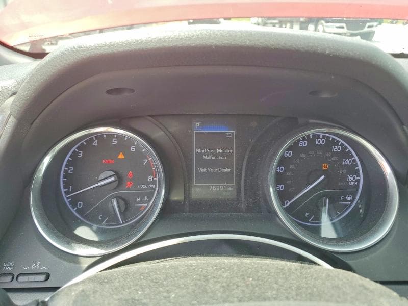 2019 TOYOTA CAMRY SE 9