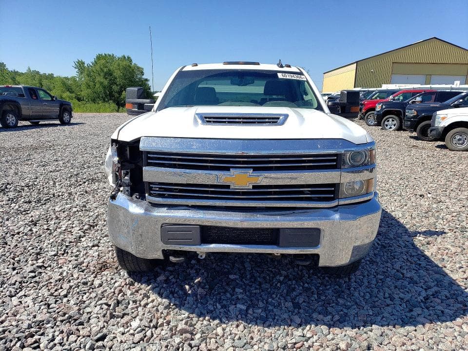 2017 CHEVROLET SILVERADO K3500 5