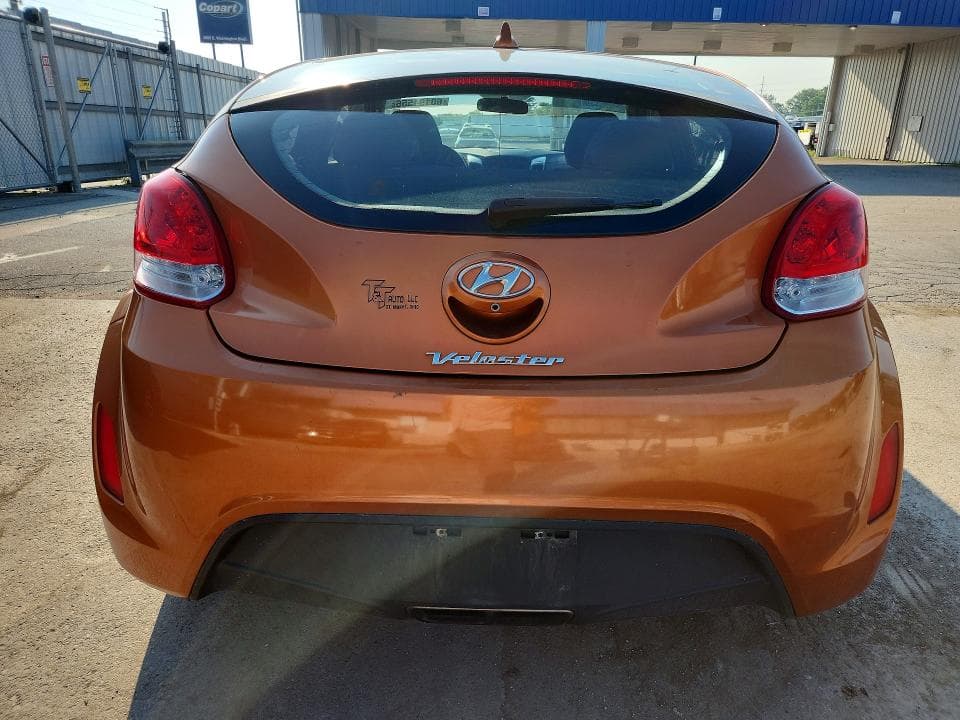 2016 HYUNDAI VELOSTER BASE BASE 6
