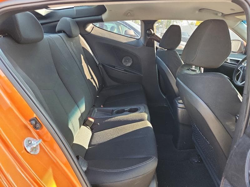 2016 HYUNDAI VELOSTER BASE BASE 10