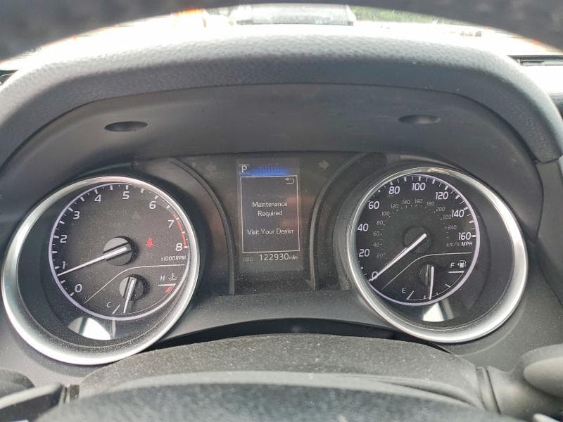 2018 TOYOTA CAMRY SE 9