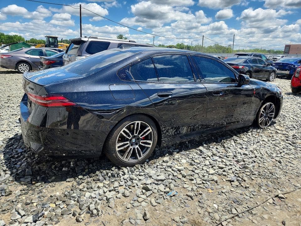 2024 BMW 530 XI 3