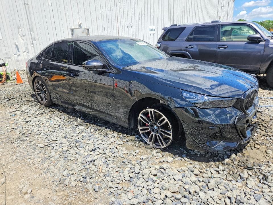 2024 BMW 530 XI 4