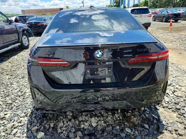 2024 BMW 530 XI 6