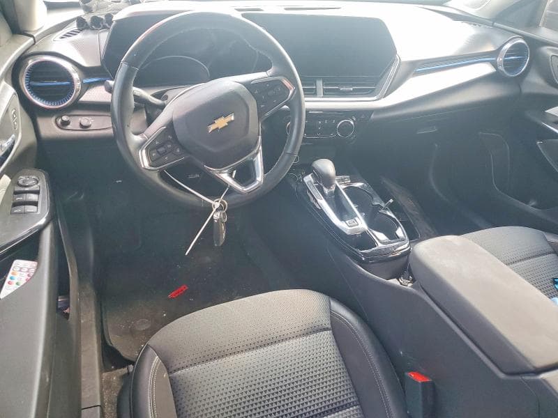 2025 CHEVROLET TRAX 1LT 8