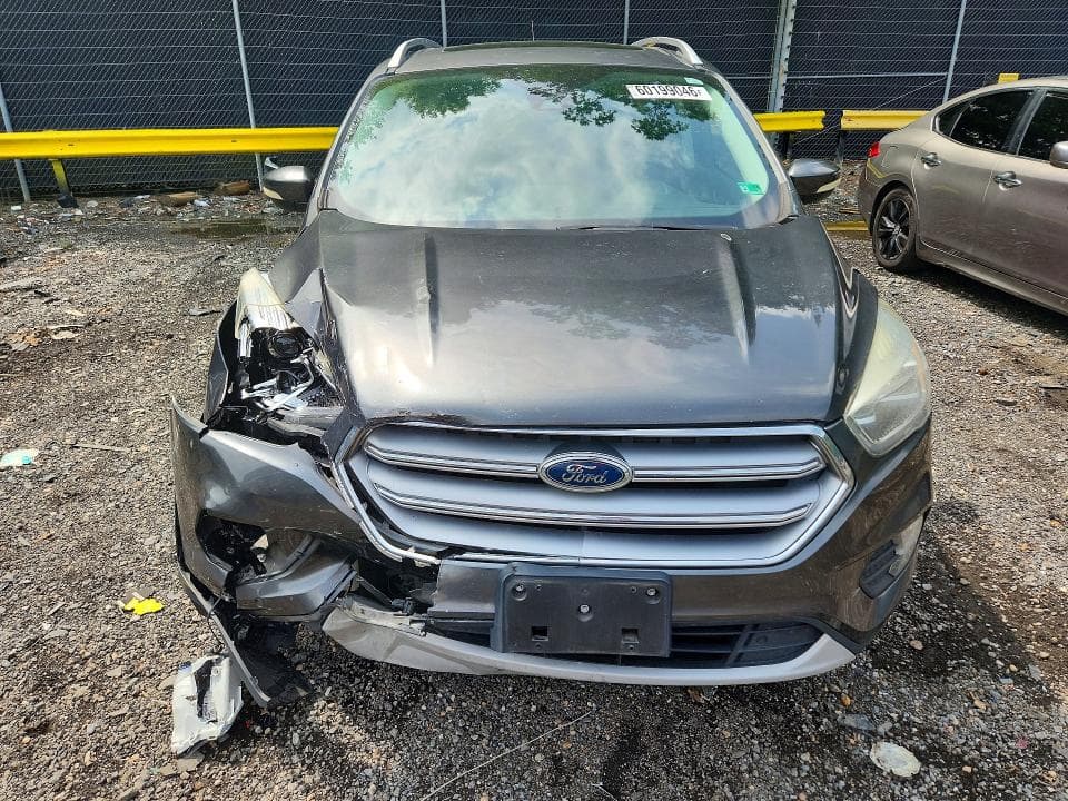 2017 FORD ESCAPE TITANIUM 5