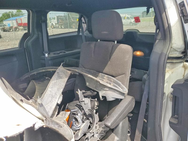 2016 DODGE GRAND CARAVAN SE 10