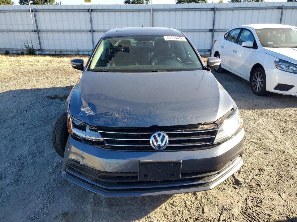 2017 VOLKSWAGEN JETTA SE 5