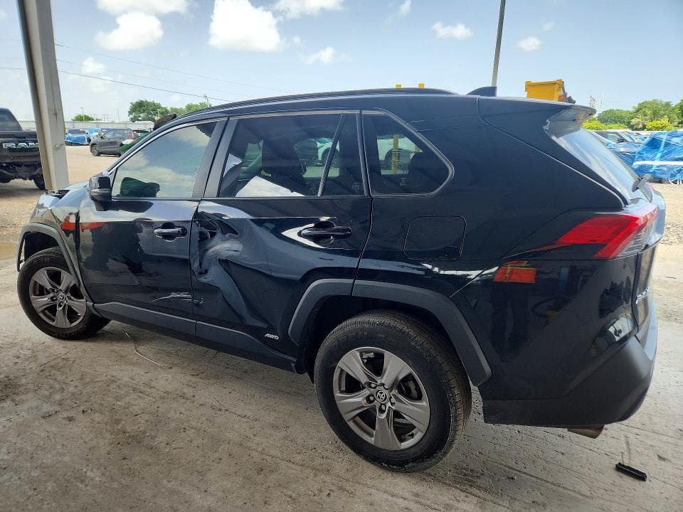 2024 TOYOTA RAV4 HYBRID XLE 2