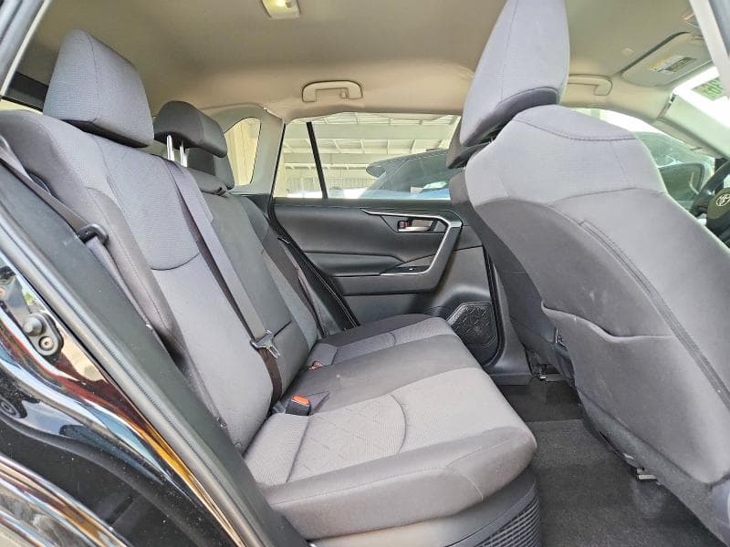2024 TOYOTA RAV4 HYBRID XLE 11