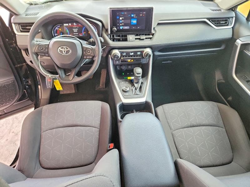2024 TOYOTA RAV4 HYBRID XLE 8