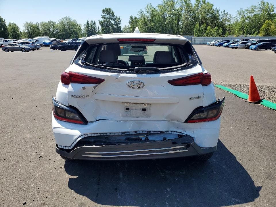 2023 HYUNDAI KONA SE 6