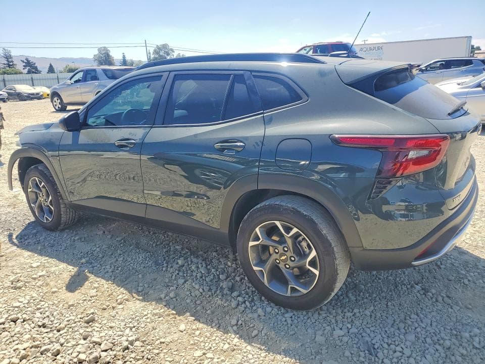 2025 CHEVROLET TRAX 1LT 2
