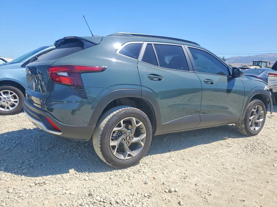 2025 CHEVROLET TRAX 1LT 3