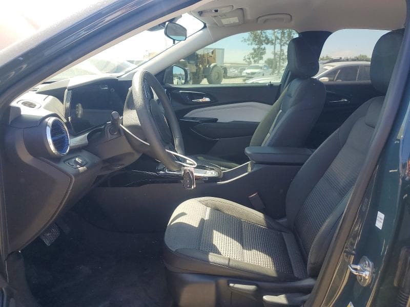 2025 CHEVROLET TRAX 1LT 7