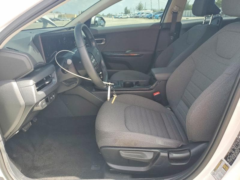 2025 KIA K4 EX 7