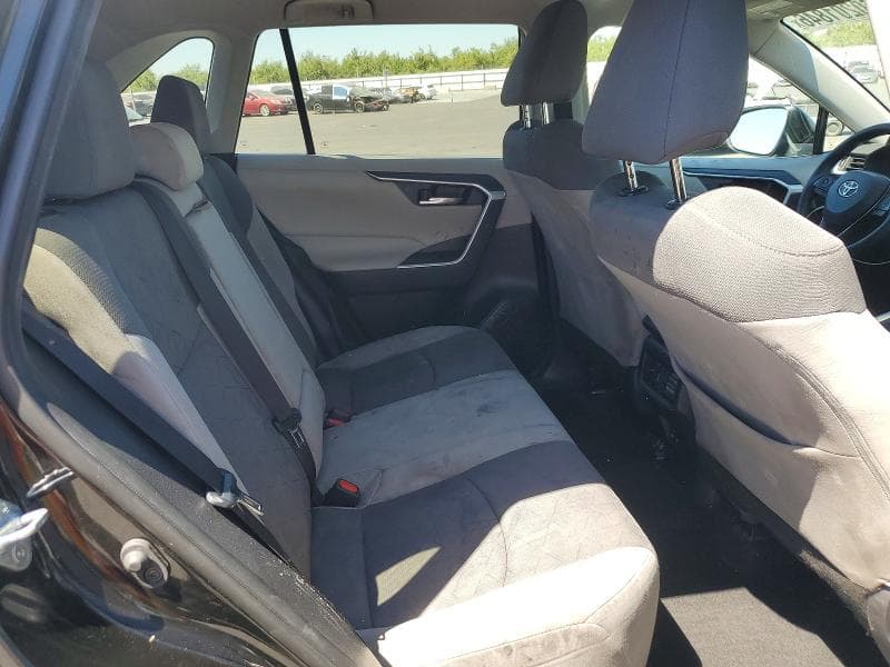 2020 TOYOTA RAV4 XLE XLE 11