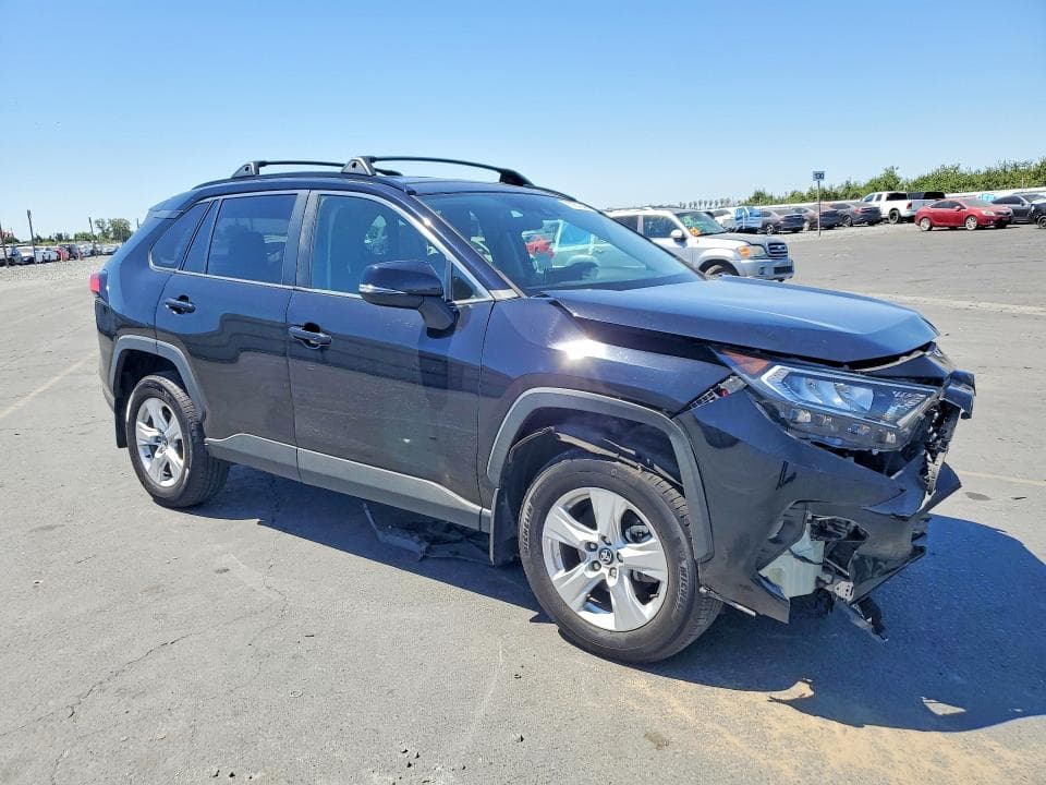 2020 TOYOTA RAV4 XLE XLE 4