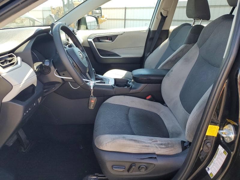 2020 TOYOTA RAV4 XLE XLE 7