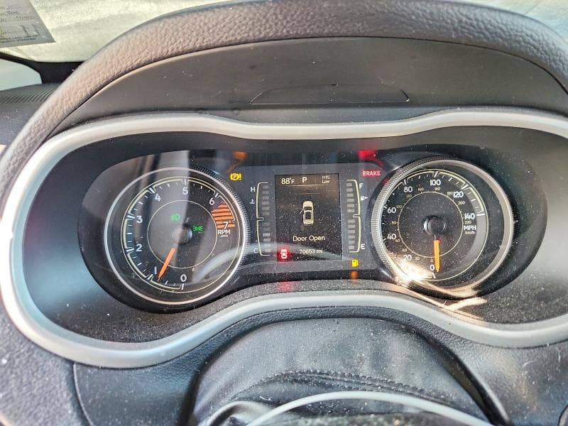 2018 JEEP CHEROKEE LATITUDE PLUS 9