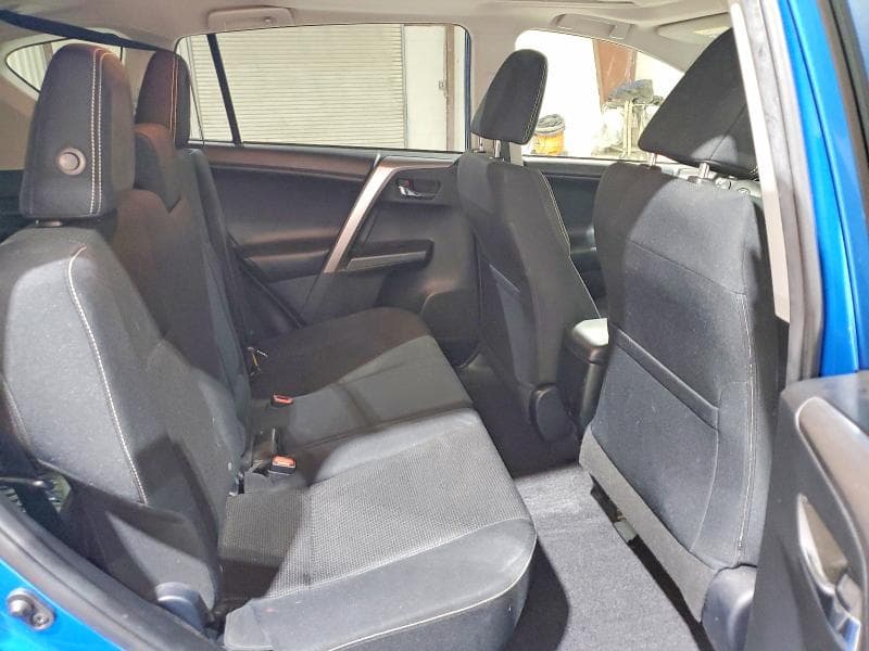 2018 TOYOTA RAV4 XLE 12