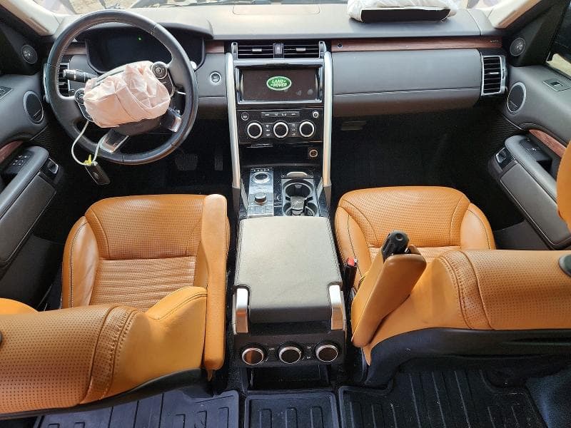 2018 LAND ROVER DISCOVERY HSE 8