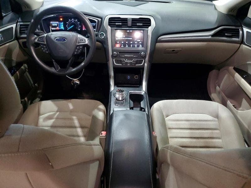 2017 FORD FUSION SE 8