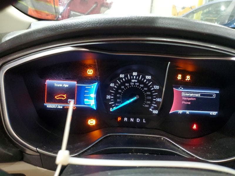 2017 FORD FUSION SE 9