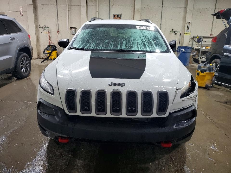 2017 JEEP CHEROKEE TRAILHAWK 5