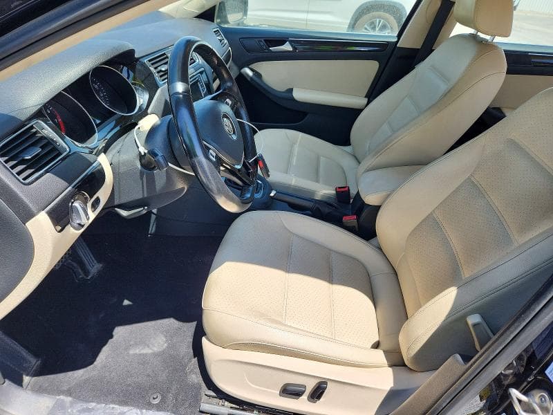 2017 VOLKSWAGEN JETTA SEL 7