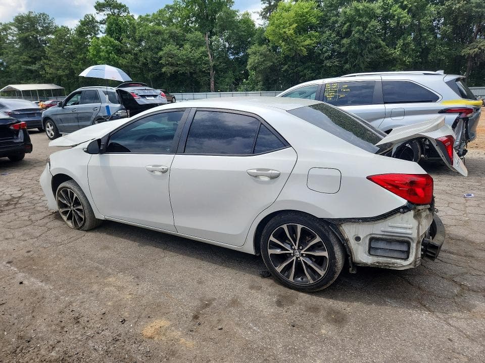 2017 TOYOTA COROLLA SE SE 2