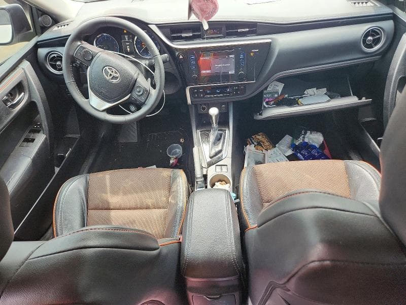 2017 TOYOTA COROLLA SE SE 8