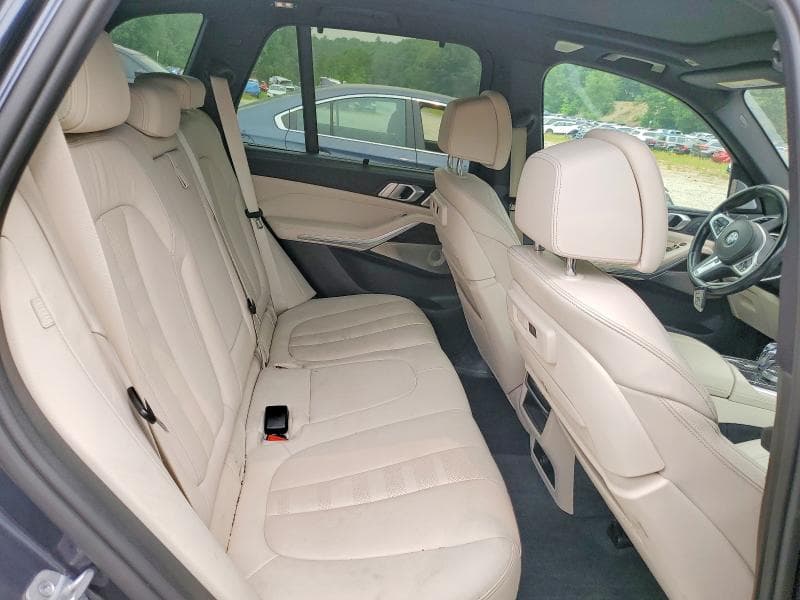 2021 BMW X5 M50I 11
