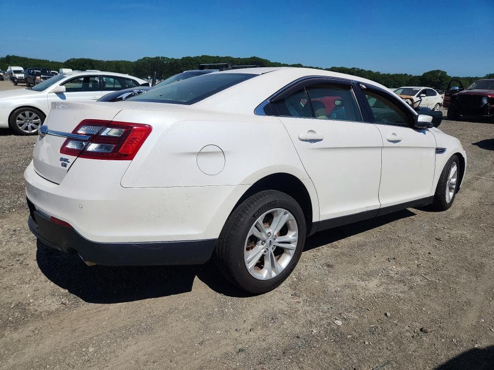 2018 FORD TAURUS SEL 3