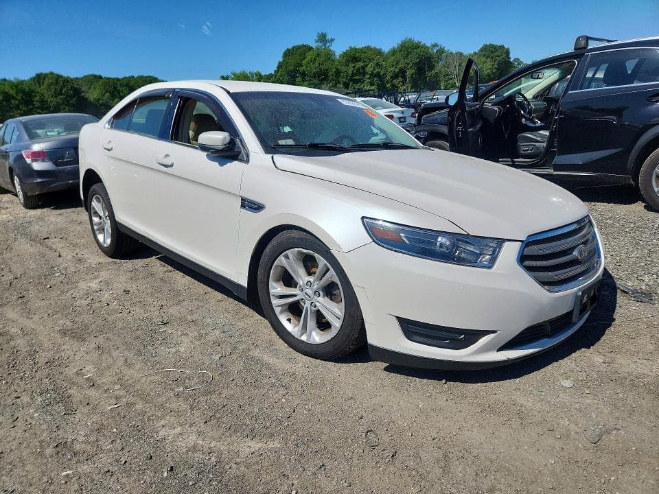 2018 FORD TAURUS SEL 4