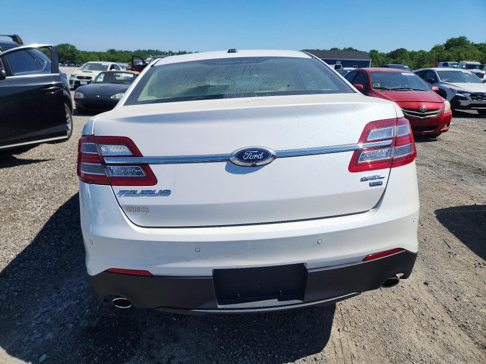 2018 FORD TAURUS SEL 6