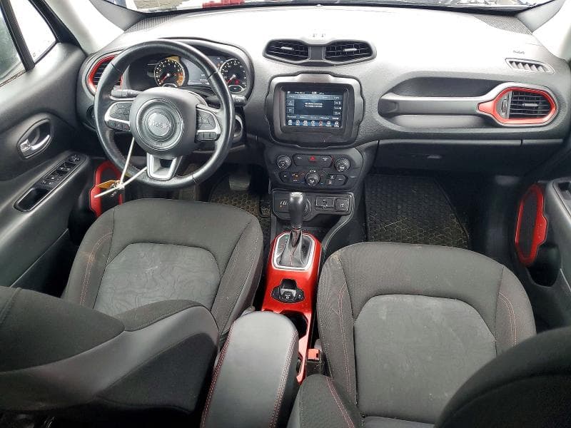 2018 JEEP RENEGADE TRAILHAWK 8