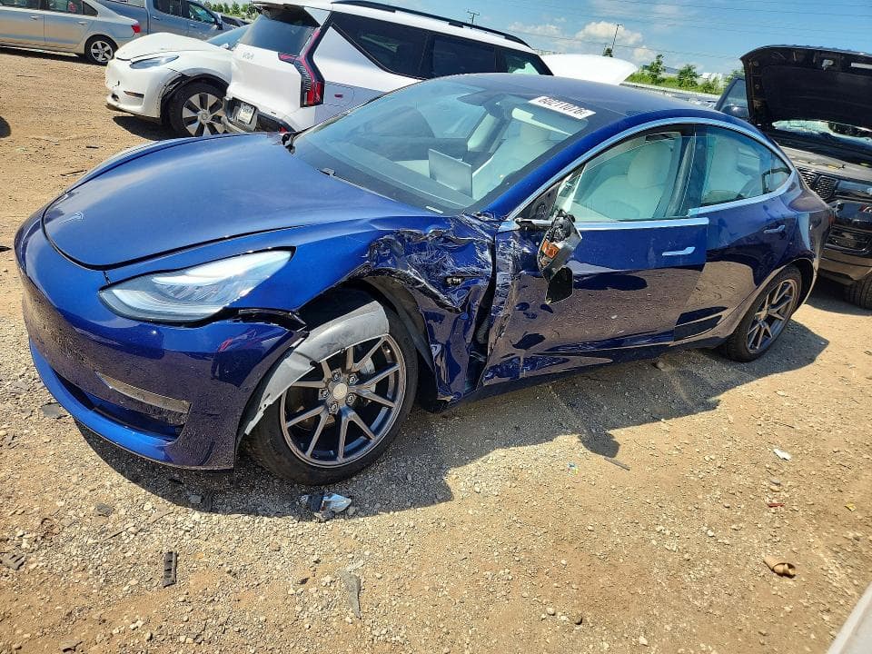 2018 TESLA MODEL 3 1