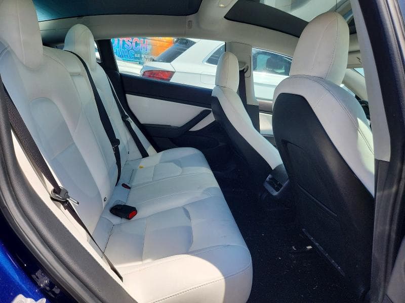 2018 TESLA MODEL 3 10