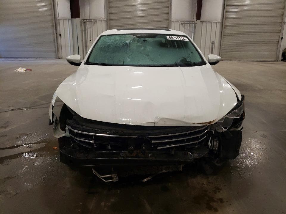 2017 VOLKSWAGEN PASSAT SE 5