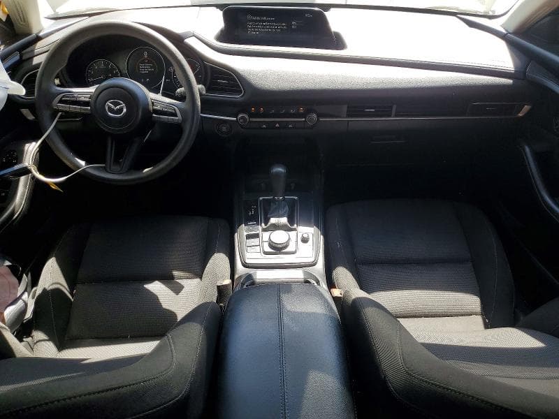 2022 MAZDA CX-30 8