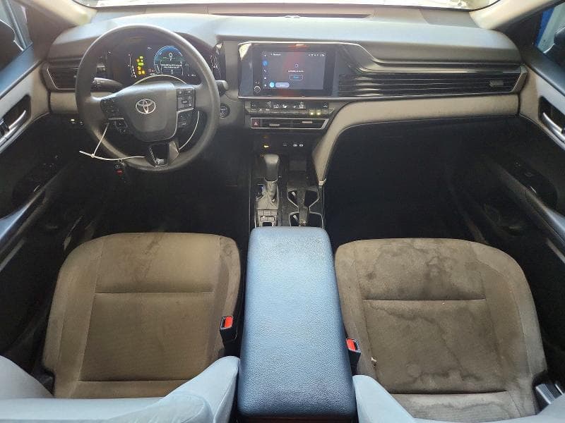 2025 TOYOTA CAMRY LE 8