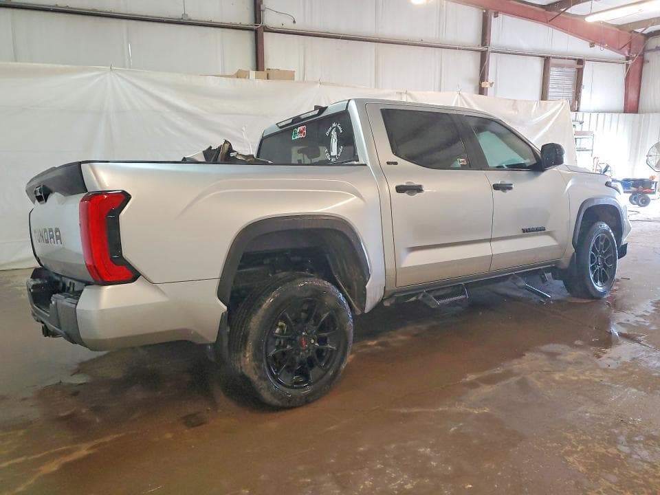 2025 TOYOTA TUNDRA SR5 3