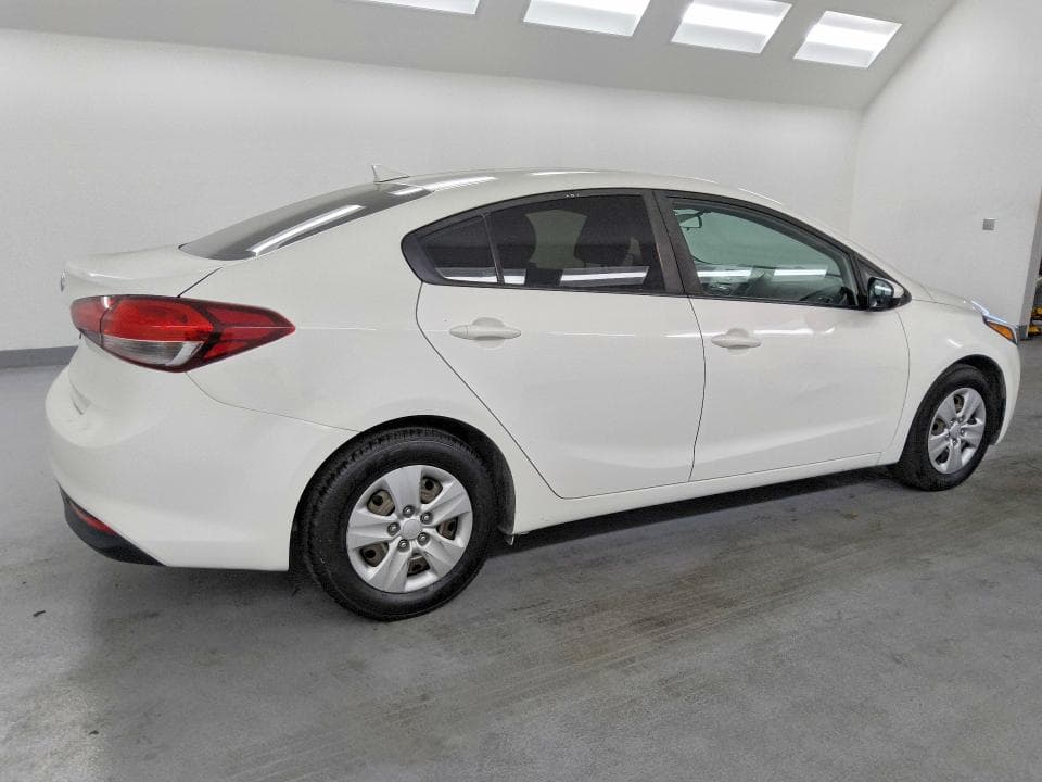 2017 KIA FORTE LX 3