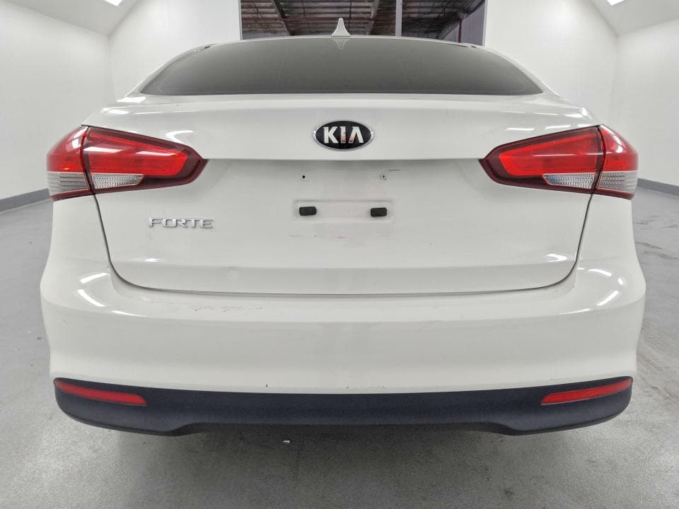 2017 KIA FORTE LX 6