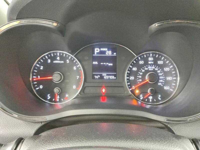 2017 KIA FORTE LX 9